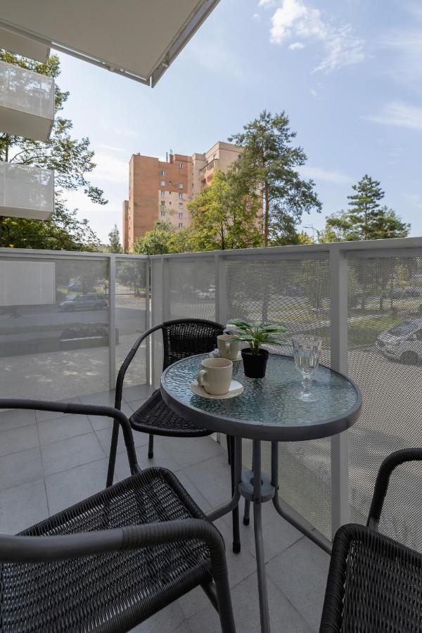 Comfy Apartment Pachonskiego With Parking In Krakow By Noclegi Renters Exterior foto