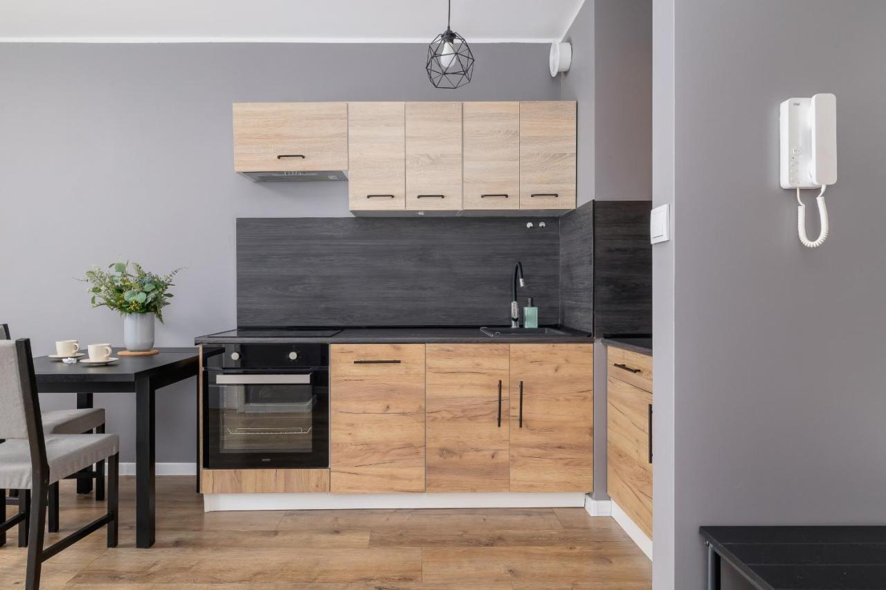 Comfy Apartment Pachonskiego With Parking In Krakow By Noclegi Renters Exterior foto