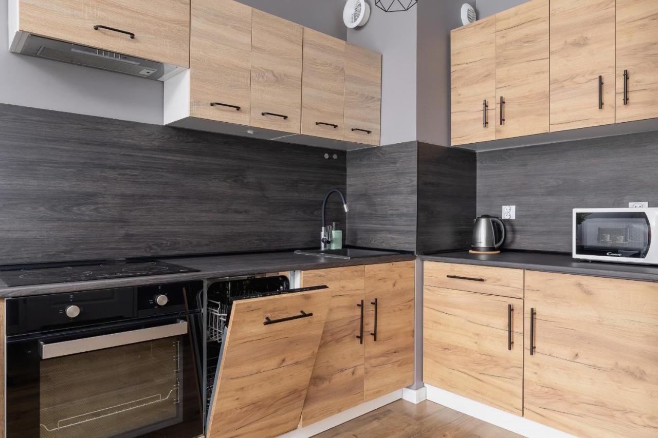 Comfy Apartment Pachonskiego With Parking In Krakow By Noclegi Renters Exterior foto