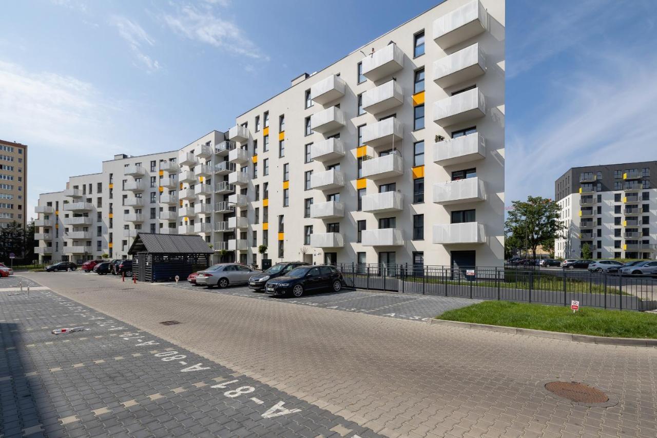 Comfy Apartment Pachonskiego With Parking In Krakow By Noclegi Renters Exterior foto
